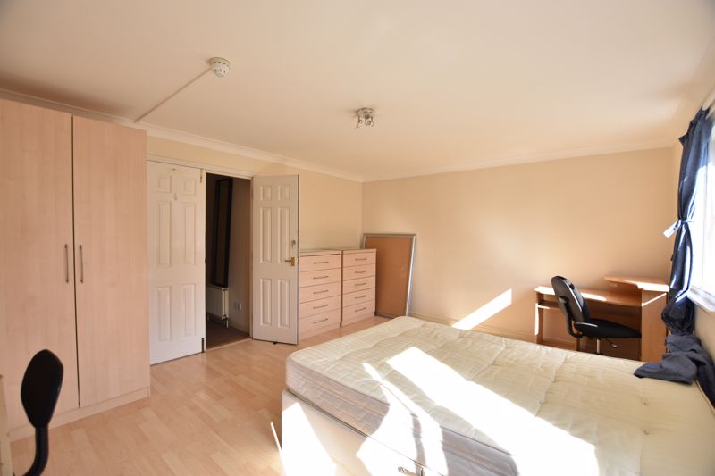 Photo 5- click for photo gallery